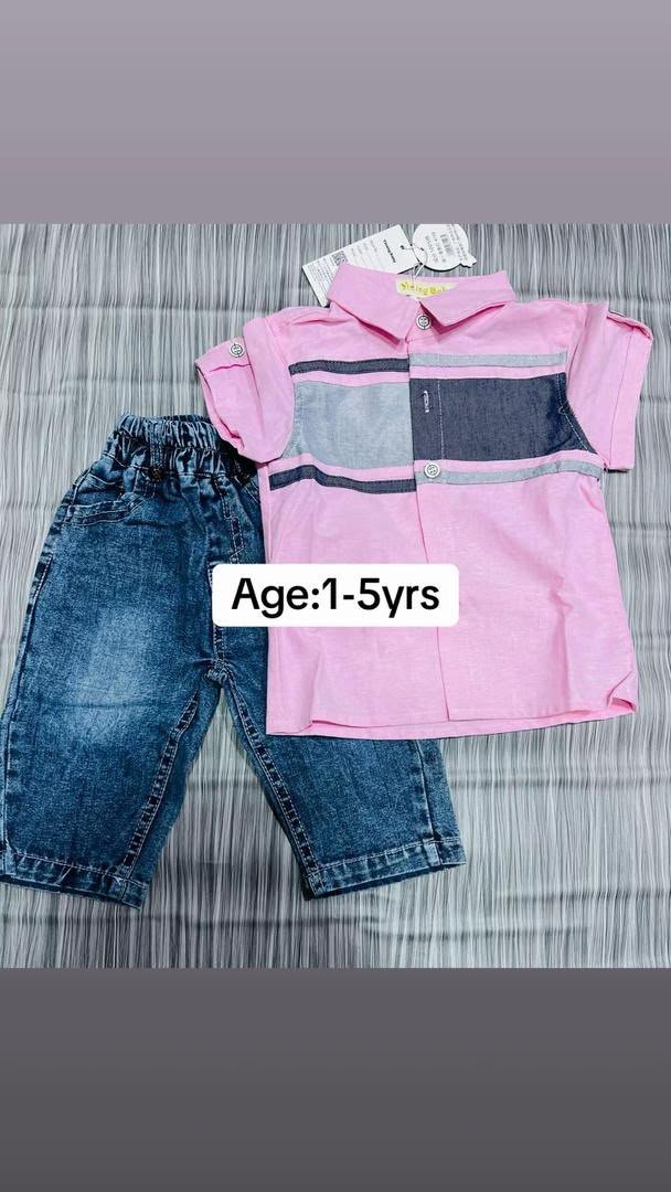 sibling matching outfits Ghana Boys' Pink Colour-Block Shirt and Acid-Wash Jeans Two-Piece Set Pelsunisexkloset Tema